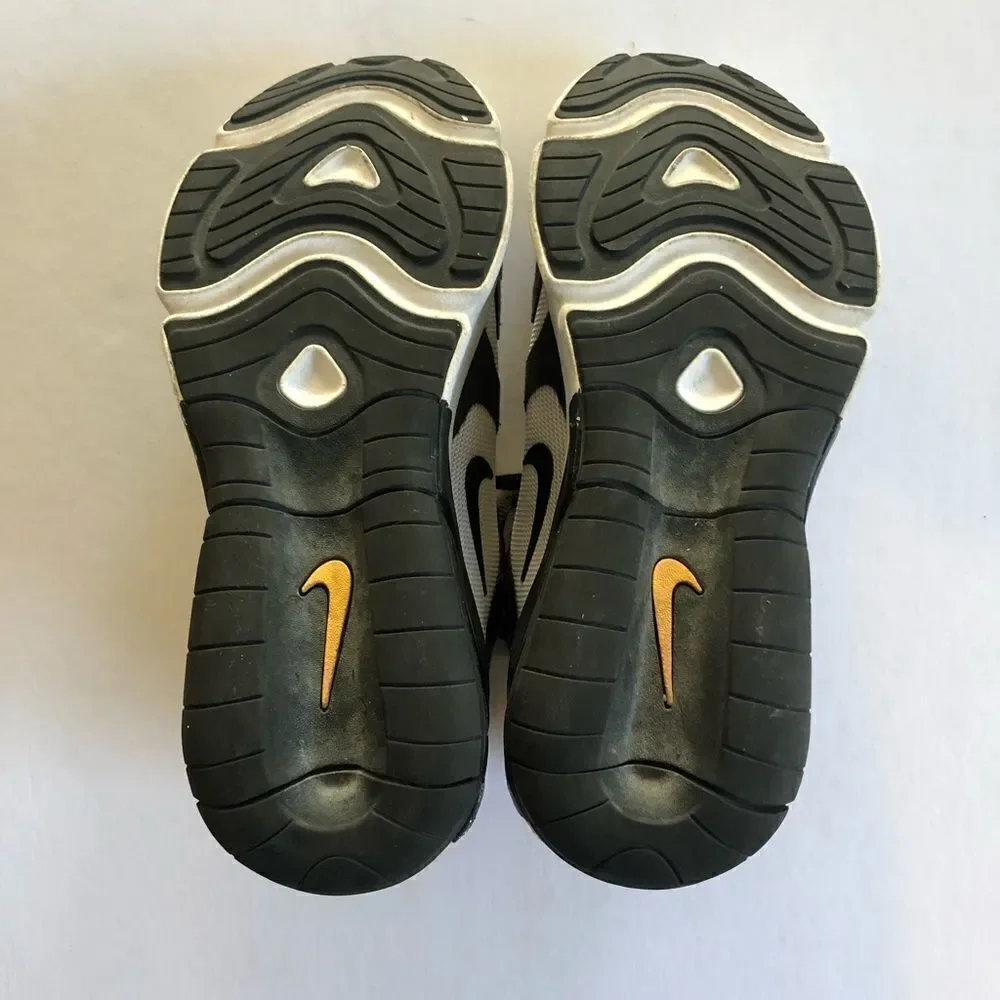 NIKE Kids Air200 Sneakers Size 4Y