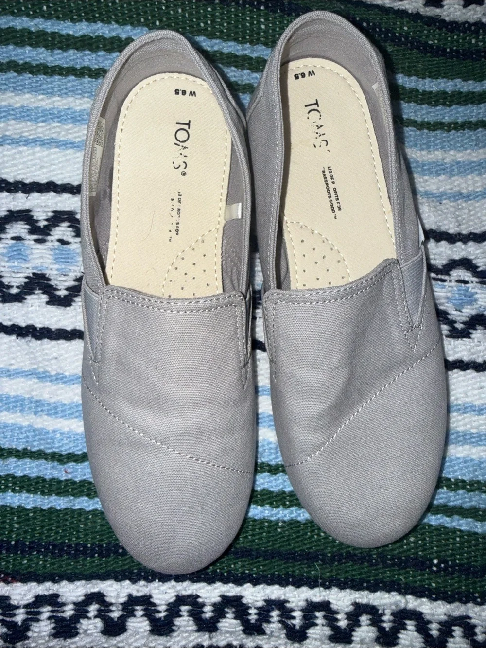 Toms Women's Slip-On Canvas Flats — Light Gray
