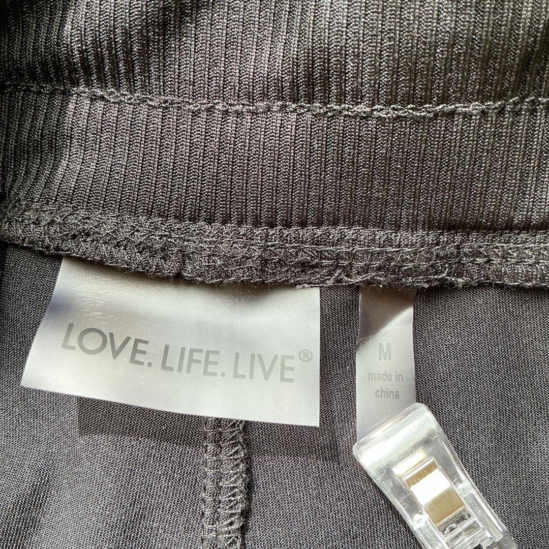 Vintage Overseas Clothing LOVE.LIFE.LIVE. Skort with Zip Pockets, Black, M, Sports