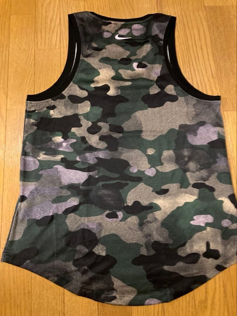 NIKE Tank Top
